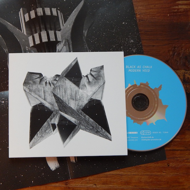 Modern Void; CD DigiPack; 8 Page Booklet; 13 Songs; 2012; 10 €